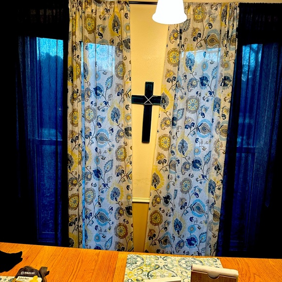 Curtains - Picture 1 of 1